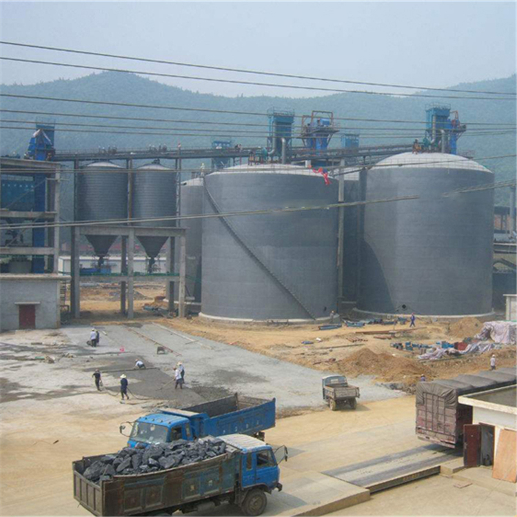 水泥鋼板倉2座3000噸青島項目進入施工